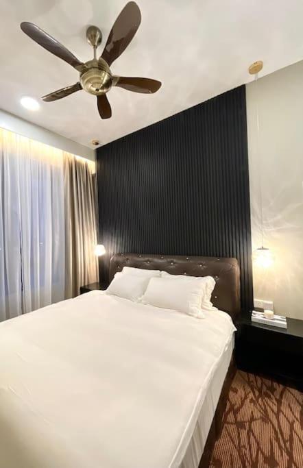 Sina Troika Residence Kota Bharu 2Br Wifi Netflix Pool 외부 사진