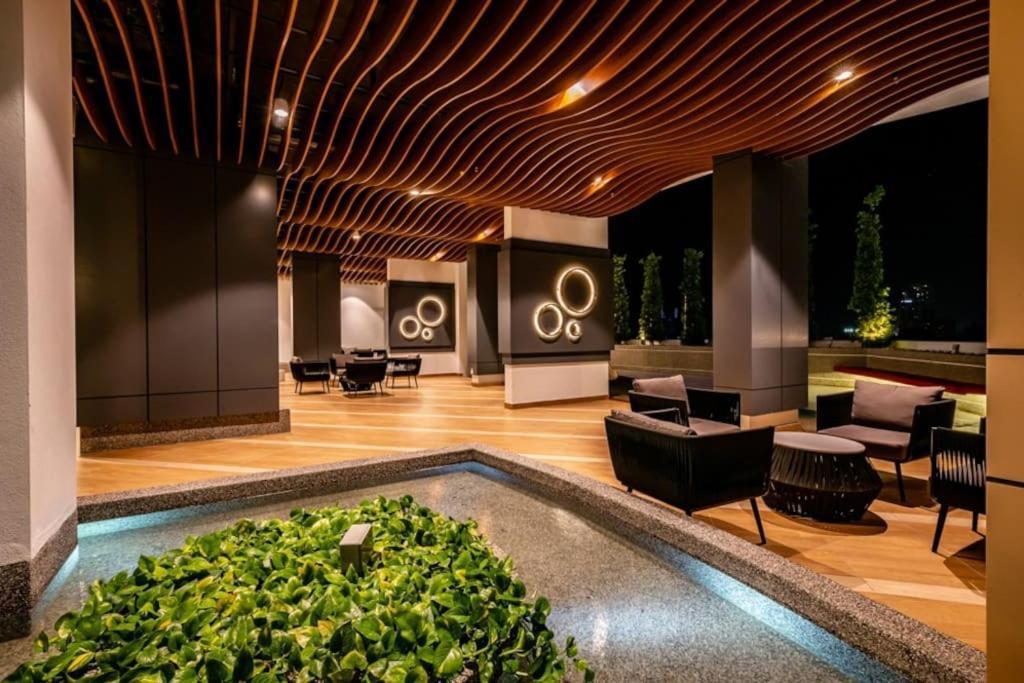 Sina Troika Residence Kota Bharu 2Br Wifi Netflix Pool 외부 사진